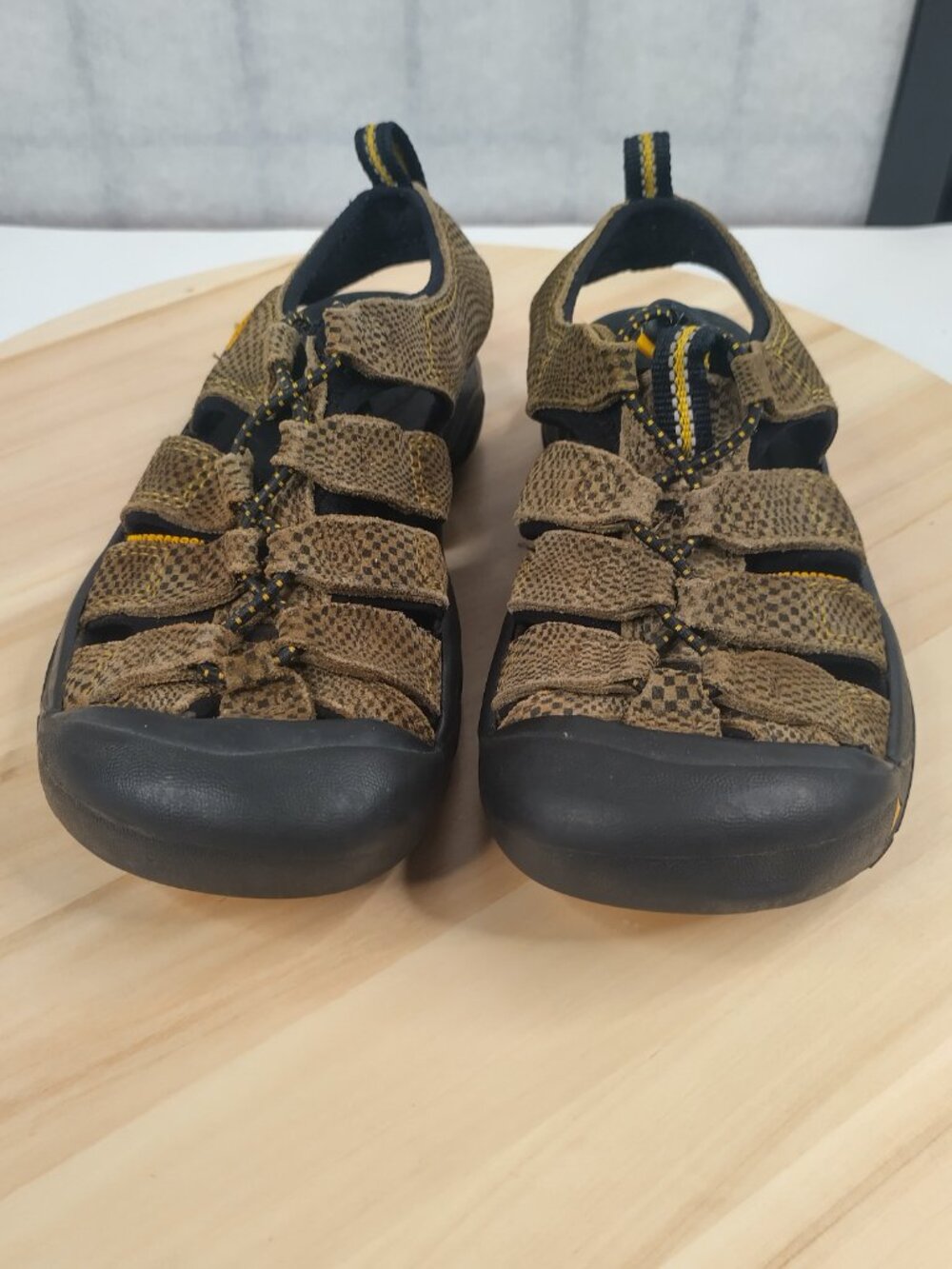 Keen Brown Slip-on Hiking Waterproof Summer Shoes Boys Youth US 1 - Picture 2 of 10